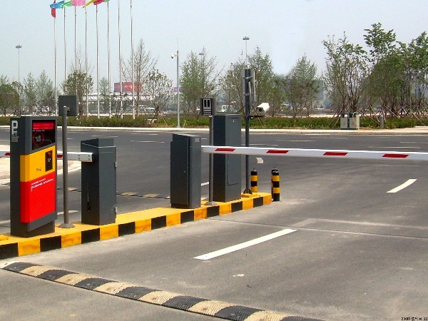 智慧停車場系統(tǒng)中人工智能技術(shù)的使用主要有這5方面，點擊了解