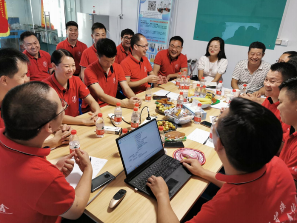 陜西鑫安安防參加牛商爭霸賽業(yè)績沖刺會議:乘風(fēng)破浪，勇往直前