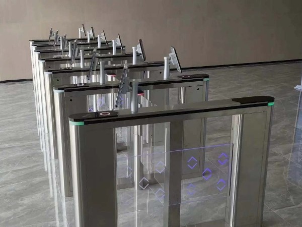 指紋識別門禁系統(tǒng)，提高使用體驗，擁有安全保障！