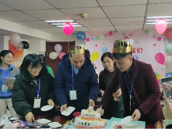 陜西鑫安安防2021年第四季度員工生日會(huì)，感謝有你，一路同行！